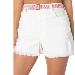 NWT! No Boundaries Junior super high rise festival white denim jean short 3”